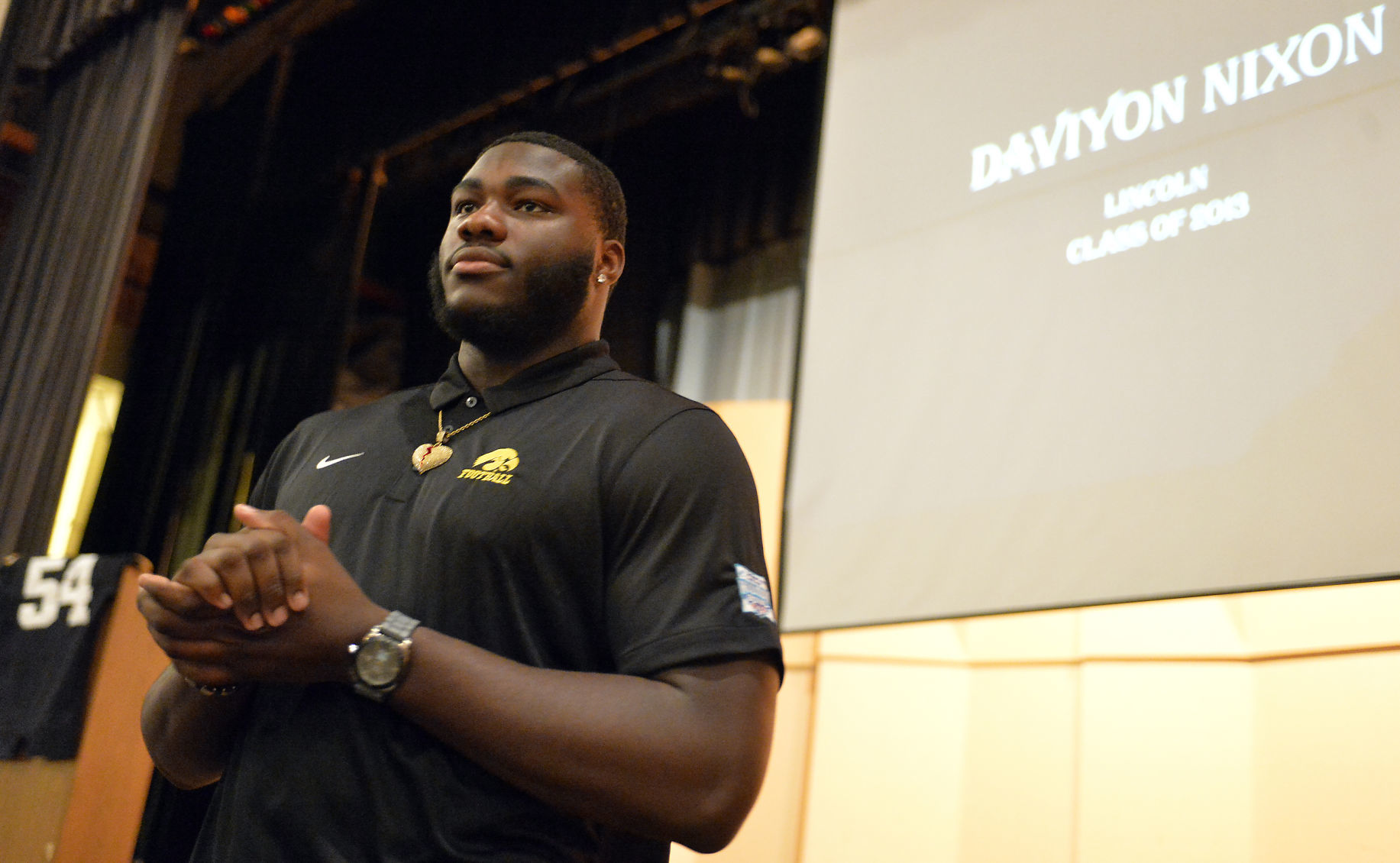 DAVIYON NIXON SPEAKS AT LINCOLN